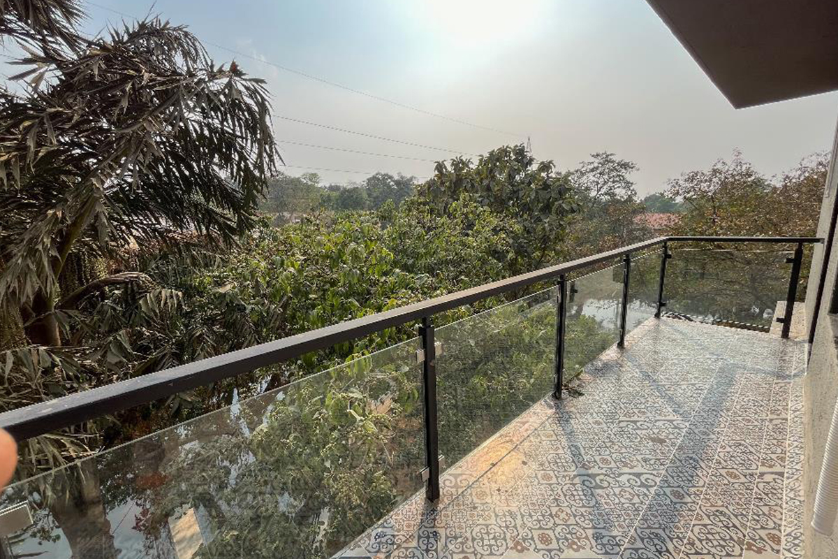 gallery grid image